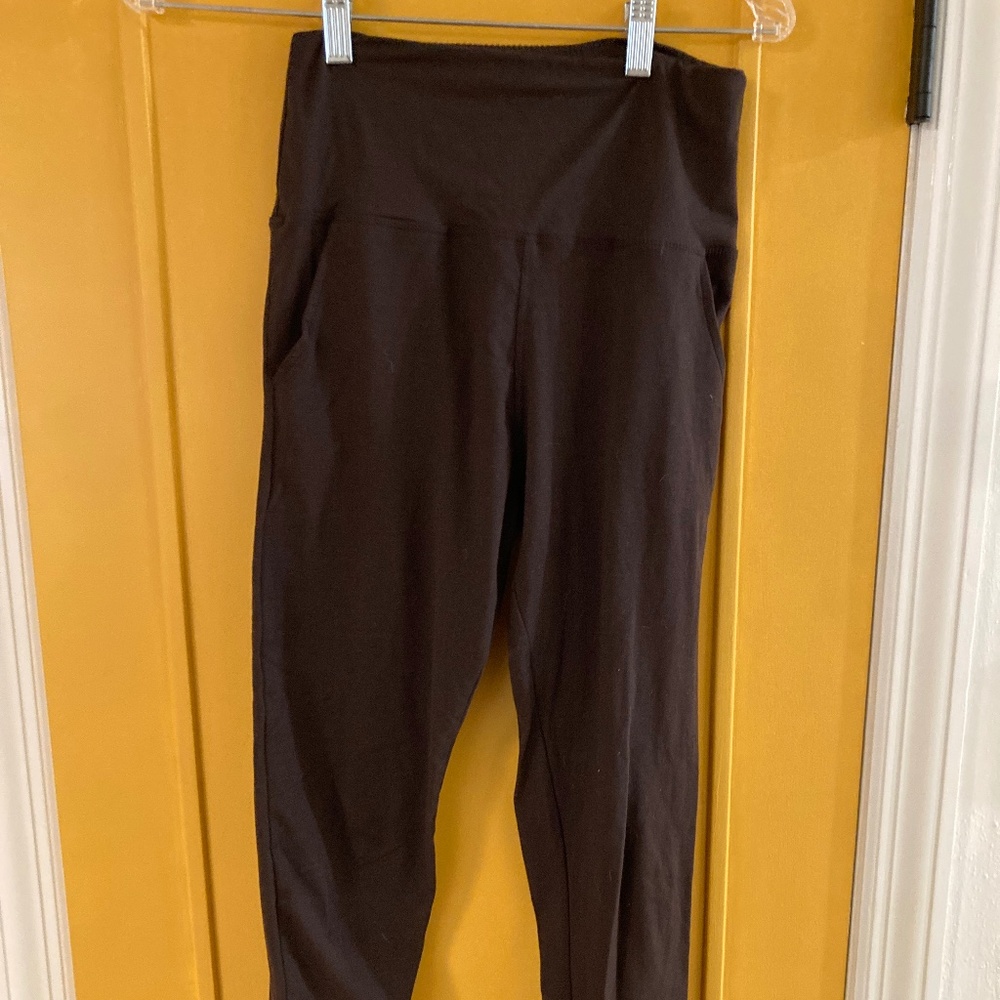 Brown leggings with pockets